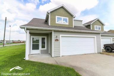 Main picture of 2714 Donnas Way