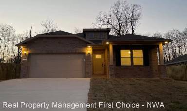 Main picture of 1631 Emmerson St
