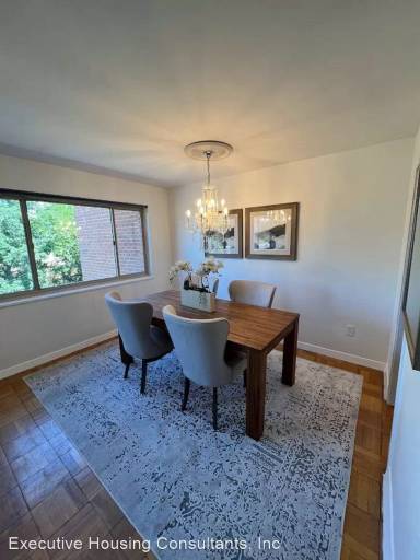 Main picture of 3900 Tunlaw Co-Op