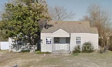 Main picture of 615 E 26th Pl N