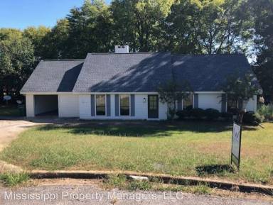 Main picture of 102 Tanglewood Cir