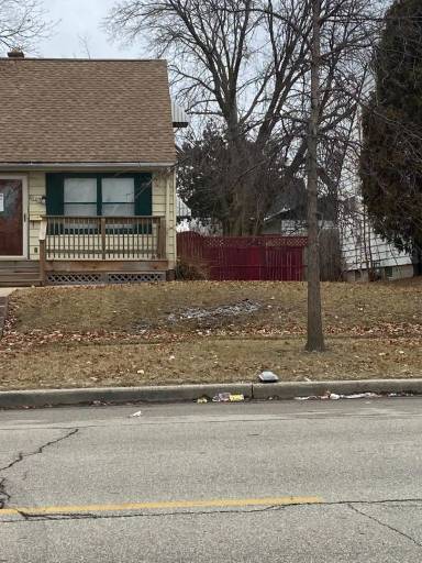 Main picture of 4142 N 68th St