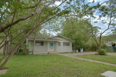 Main picture of 3707 Tom Green St