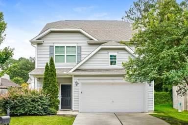 Main picture of 122 Willow Weald Ct