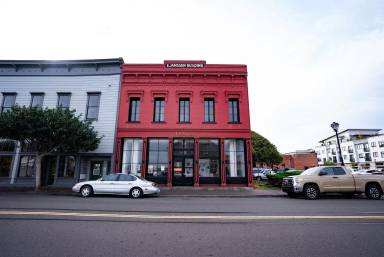 Main picture of 422 1st St