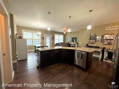 Main picture of 3857 Hunters Cir