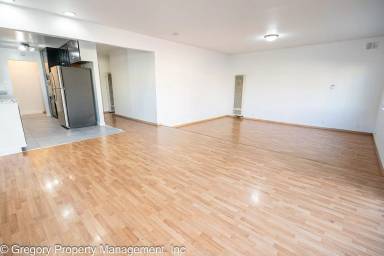 Main picture of 2211 Pacific Ave