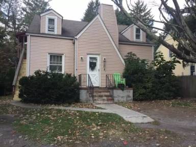 Main picture of 143 Leafy Greene St