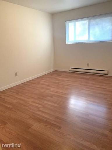 Main picture of 13218 Ambaum Blvd SW