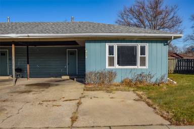 Main picture of 1305-39 Logan St