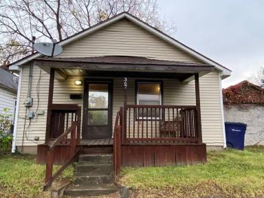 Main picture of 347 E Second St
