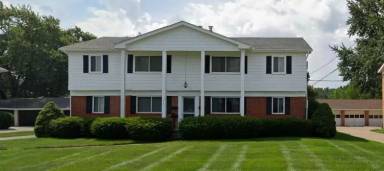 Main picture of 3927 W Sylvania Ave