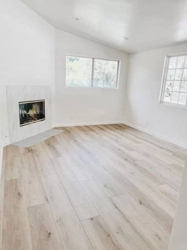 Main picture of 17314 Bircher St