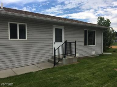 Main picture of 404 Rice Ln