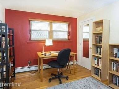 Main picture of 81 Summer St