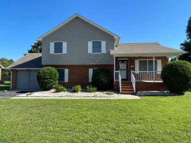 Main picture of 4009 Jamestown Dr