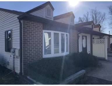 Main picture of 1008 Hemlock Pl