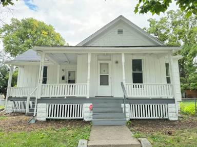 Main picture of 804 S East St