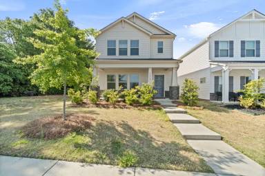 Main picture of 11918 Midnight Way