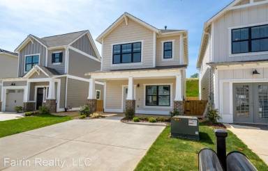 Main picture of 200 Huntley Pkwy