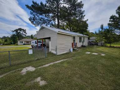 Main picture of 1600 Kings Rd