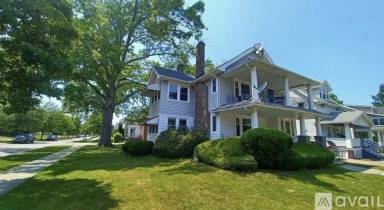Main picture of 1298 Nicholson Ave
