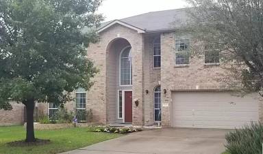 Main picture of 105 W Iowa Dr