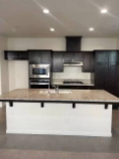 Main picture of 2562 Legacy Dr