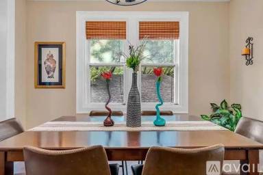 Main picture of 4303 Vandelia St