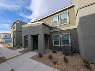 Main picture of 5009 Hunter Mesa Ave