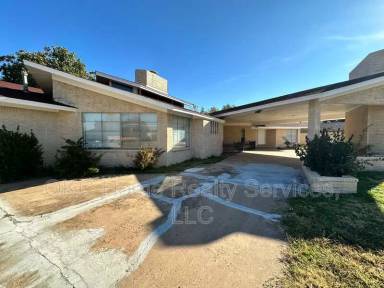 Main picture of 7700 S Country Club Dr