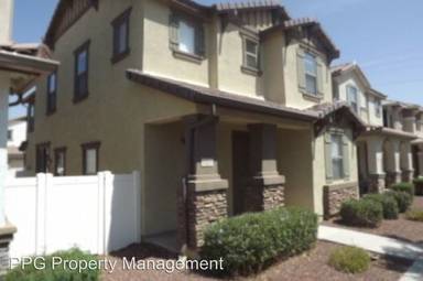 Main picture of 1315 S Joshua Tree Ln