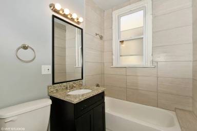 Main picture of 6843 S Saint Lawrence Ave
