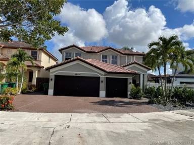 Main picture of 15431 SW 39th Ter