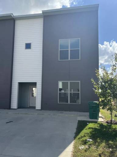 Main picture of 113 Firethorn Dr
