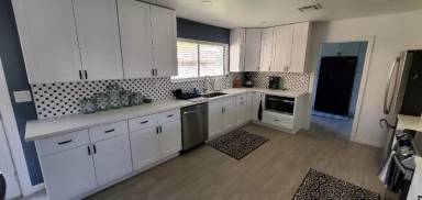 Main picture of 657 N Linden Cir