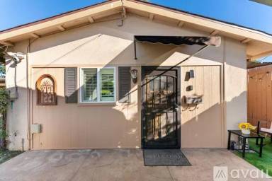 Main picture of 7227 Fallbrook Ave