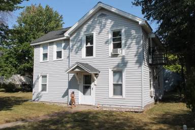 Main picture of 613 N Dewey St