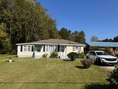 Main picture of 2281 Downing Rd