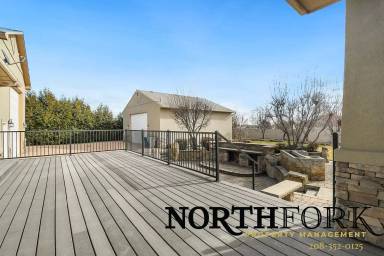 Main picture of 7725 E Stonecastle Dr