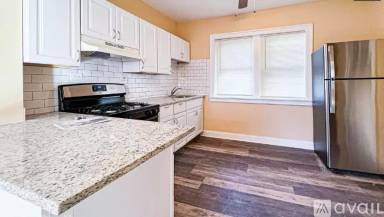 Main picture of 6505 N Bell Ave