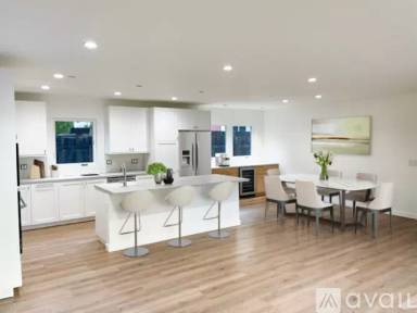 Main picture of 25 Knoll Ln