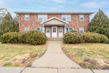 Main picture of 2500 Olive St