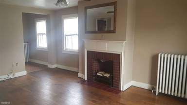 Main picture of 638 N Main St