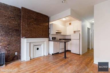 Main picture of 348 W 47th St