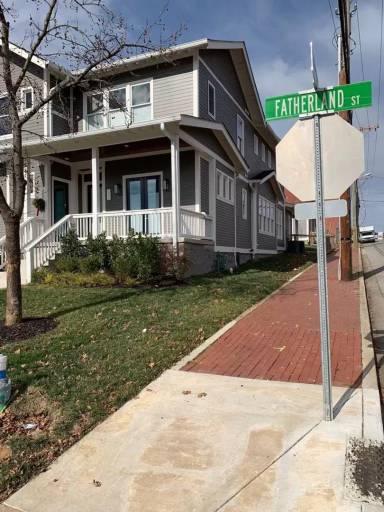 Main picture of 523 Fatherland St