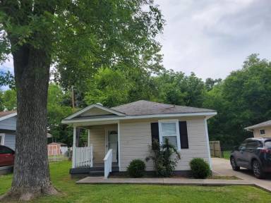 Main picture of 5313 Connell St