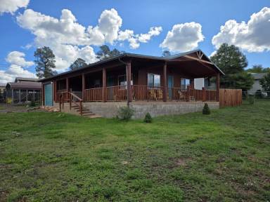 Main picture of 1743 E Nadean Ln