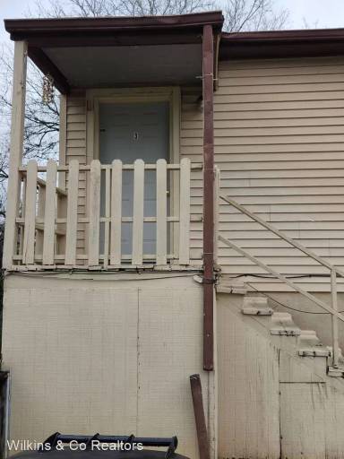Main picture of 203 Baugh St