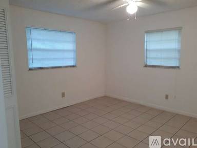 Main picture of 797 SW 36th Ter